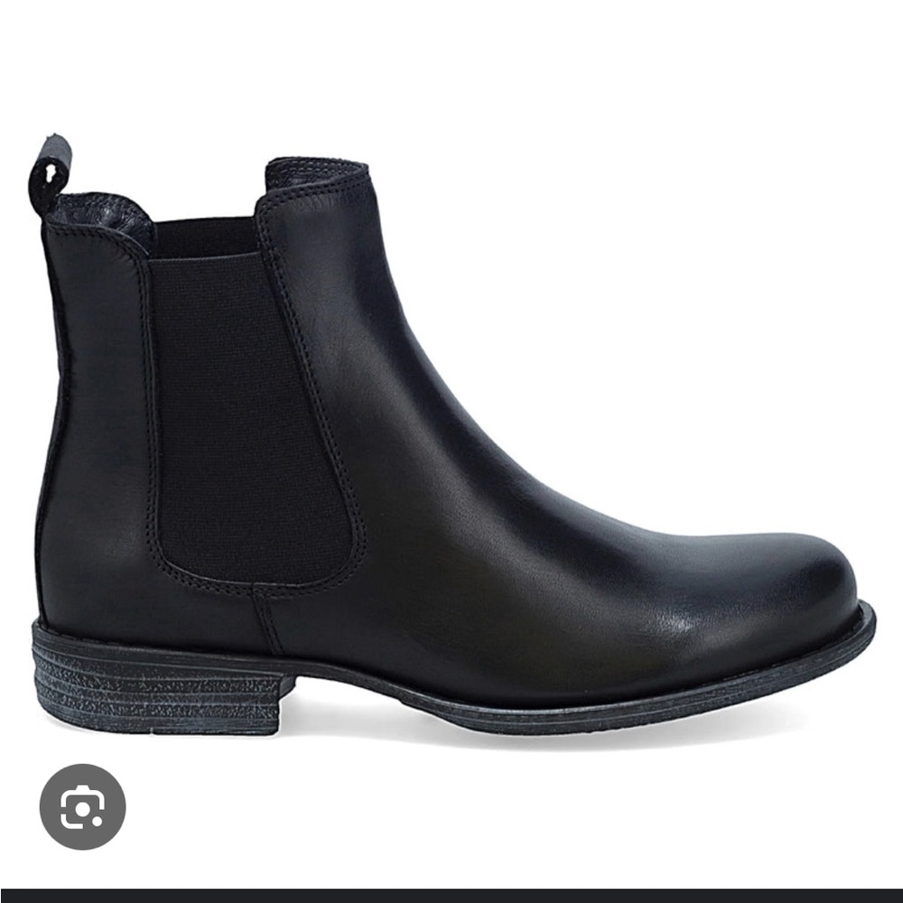 Miz Mooz Black Leather Ankle Booties size 7